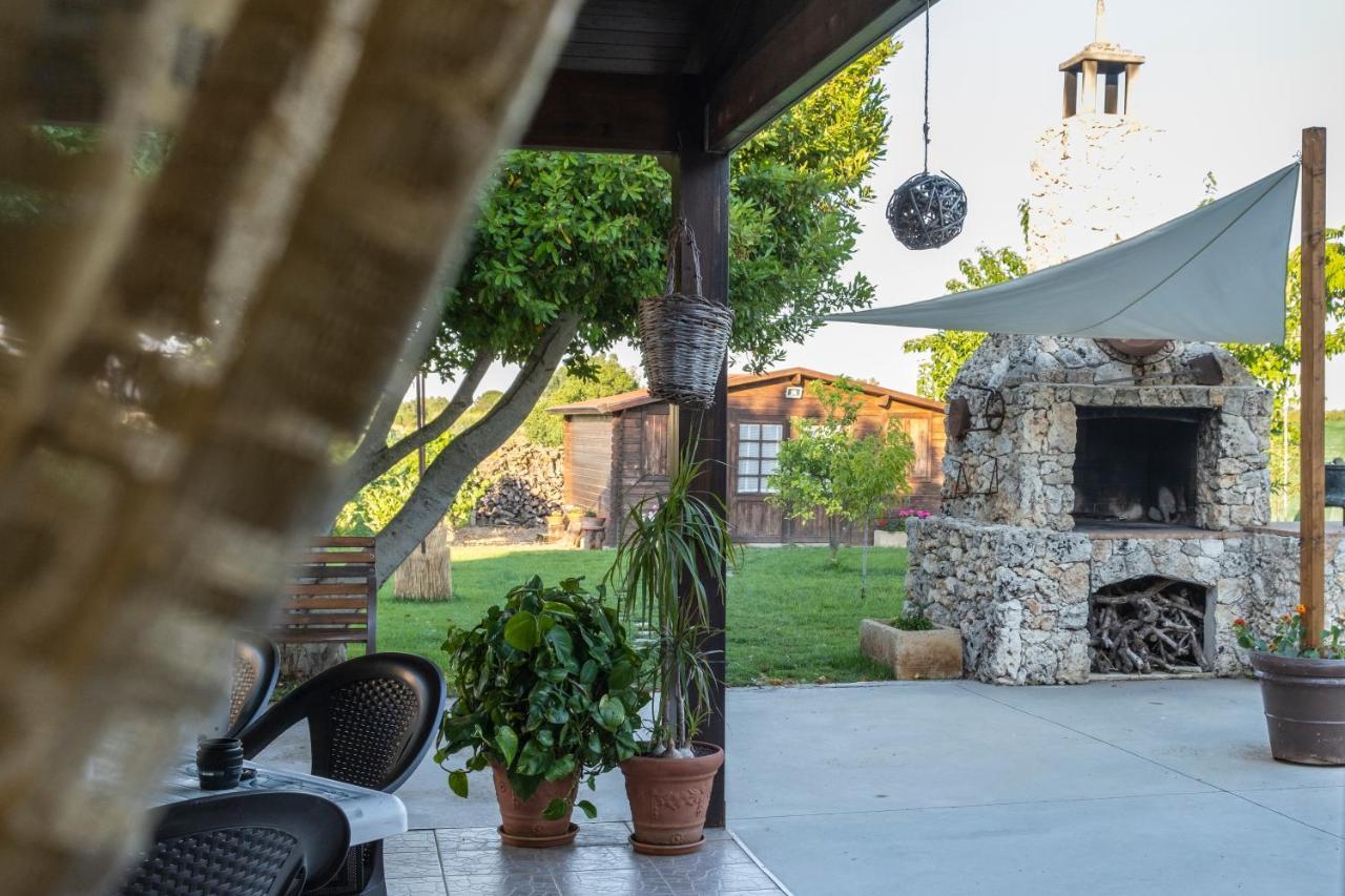 A Lu Fanizza Bed & Breakfast Cutrofiano Eksteriør bilde