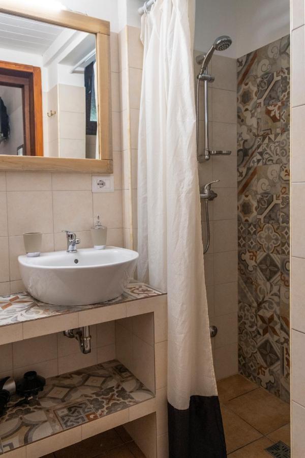 A Lu Fanizza Bed & Breakfast Cutrofiano Eksteriør bilde