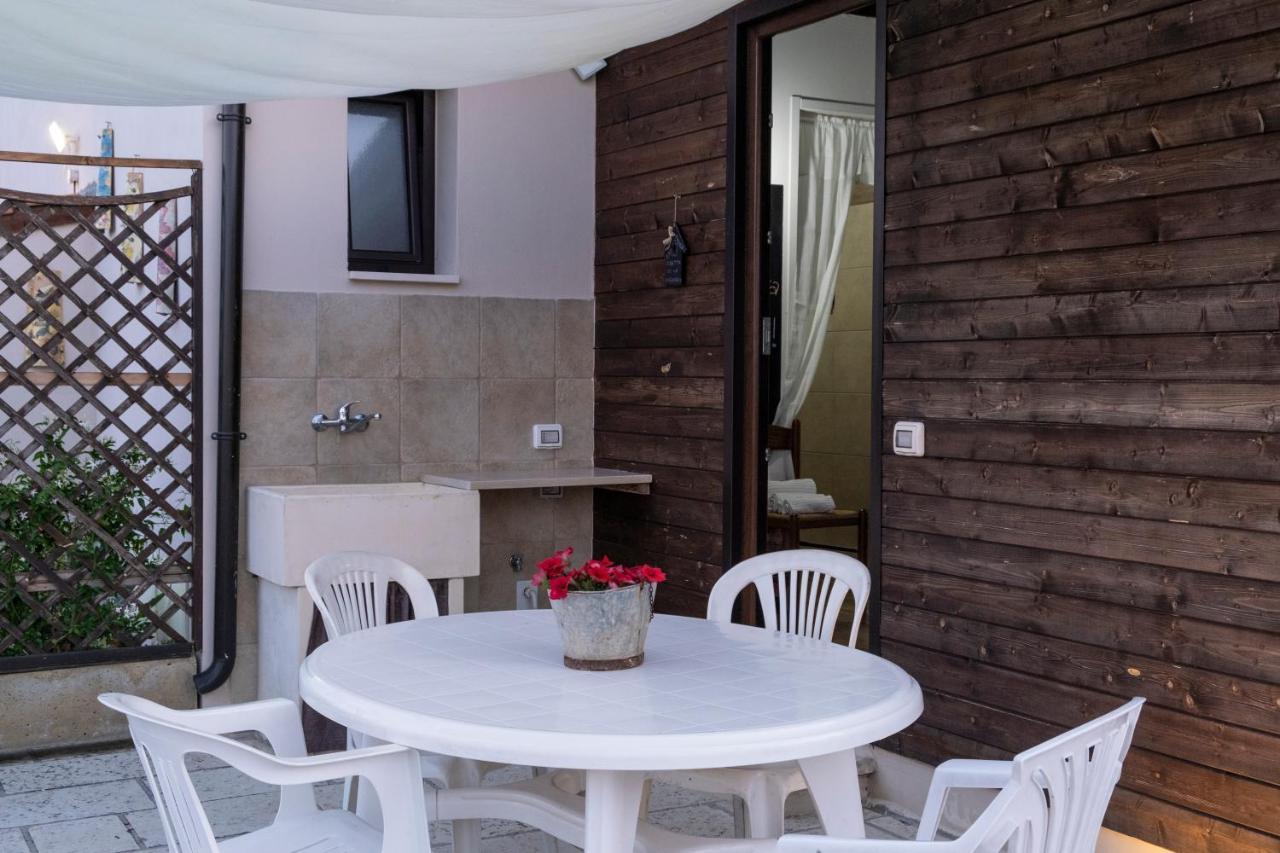 A Lu Fanizza Bed & Breakfast Cutrofiano Eksteriør bilde