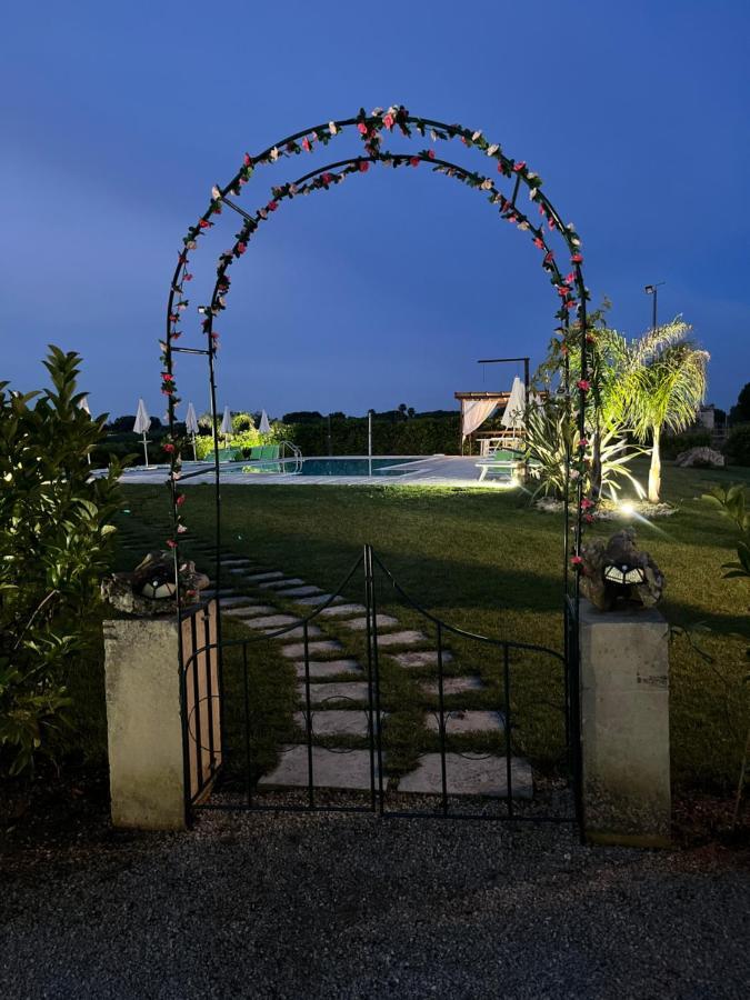 A Lu Fanizza Bed & Breakfast Cutrofiano Eksteriør bilde